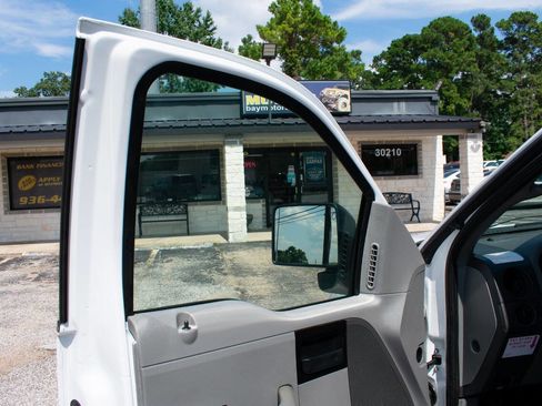 Used 2005 Ford F150 STX image 11