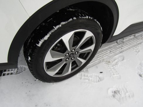 Used 2024 Ford Escape Platinum image 31