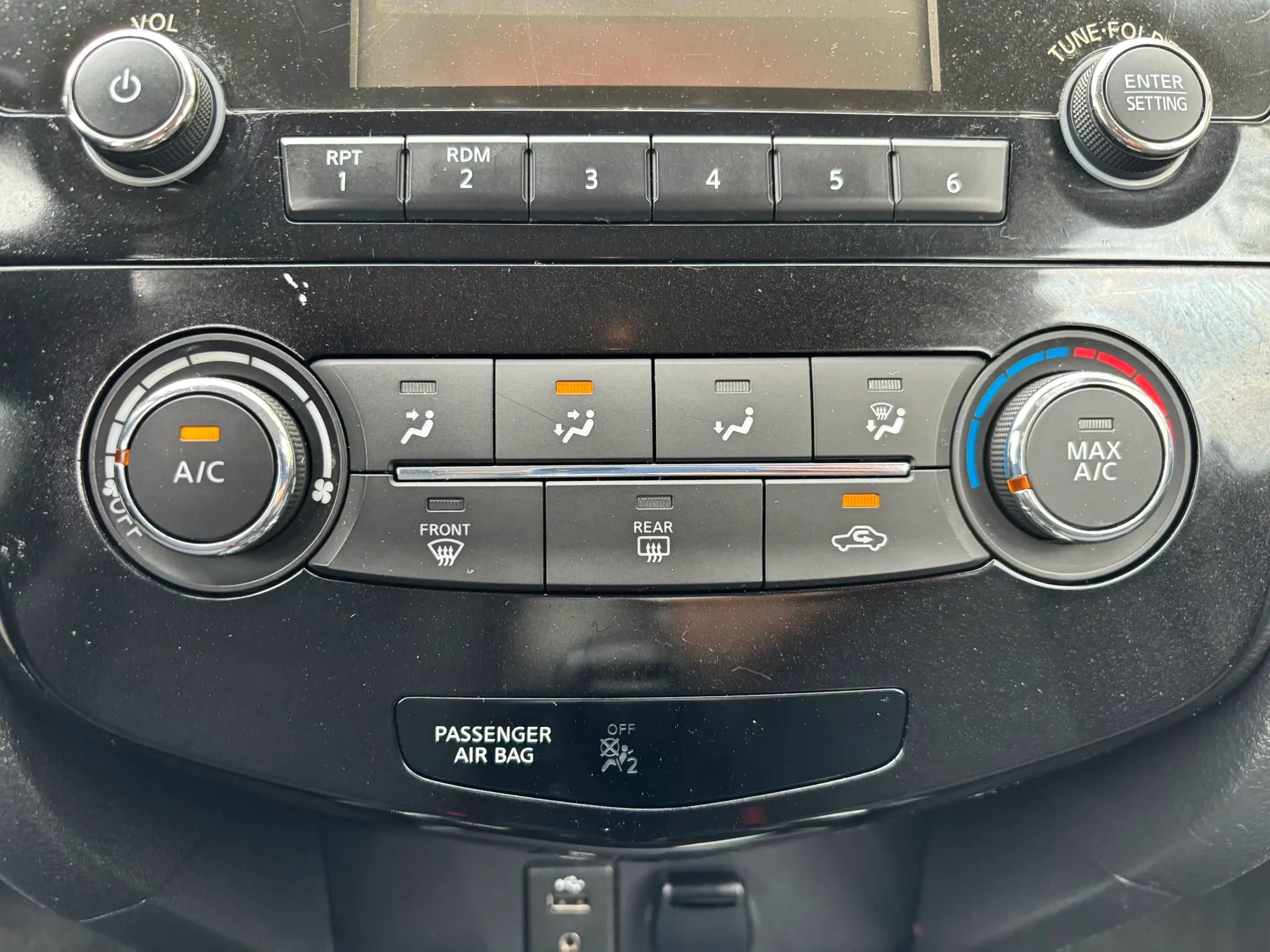 Used 2015 Nissan Rogue S FWD image 22