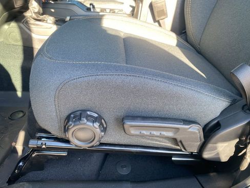 New 2026 Jeep Gladiator Sport image 17