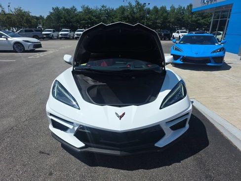Used 2023 Chevrolet Corvette Stingray Preferred Cpe w/ Z51 Performance Package RWD image 25