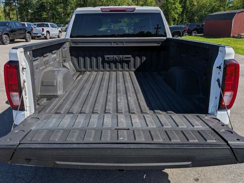 Used 2022 GMC Sierra 1500 SLE AWD/4WD image 10