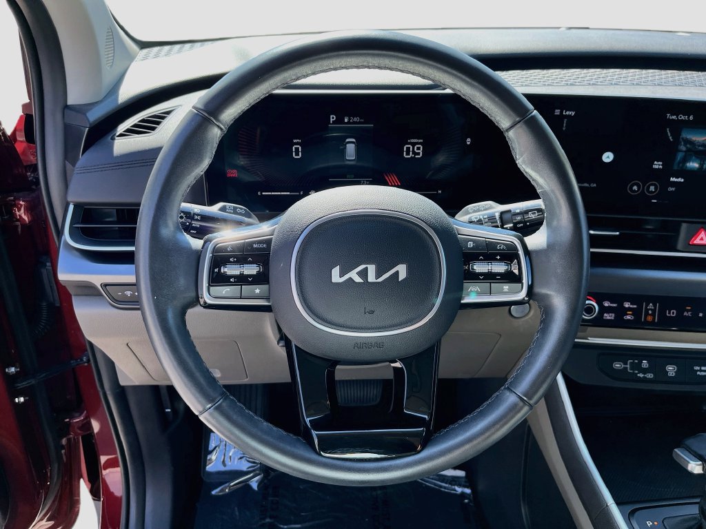 Certified 2025 Kia Carnival FWD image 17