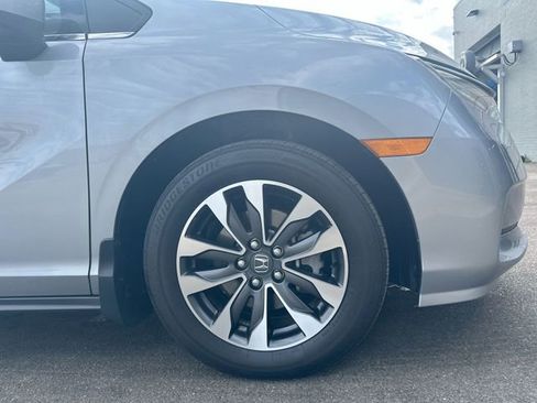 Used 2023 Honda Odyssey EX-L image 12