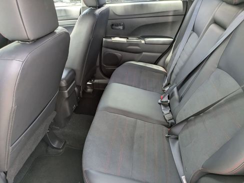 Used 2025 Mitsubishi Outlander Sport SE AWD/4WD image 27