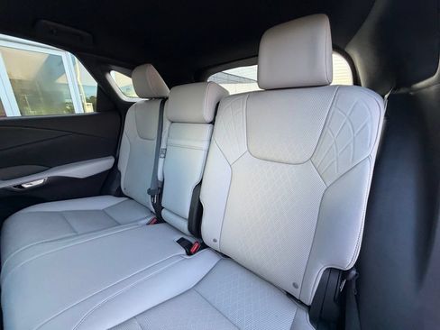 Used 2024 Lexus RX 350 Premium Plus w/ Convenience Package FWD image 18
