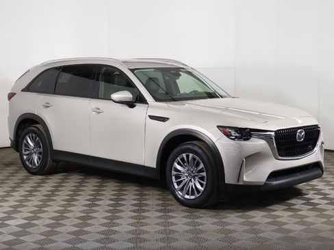 Used 2024 MAZDA CX-90 3.3 Turbo w/ Preferred Plus image 2