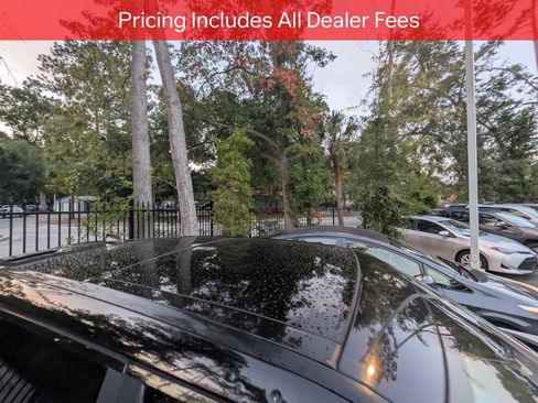 Used 2018 Land Rover Range Rover Velar S AWD/4WD image 10