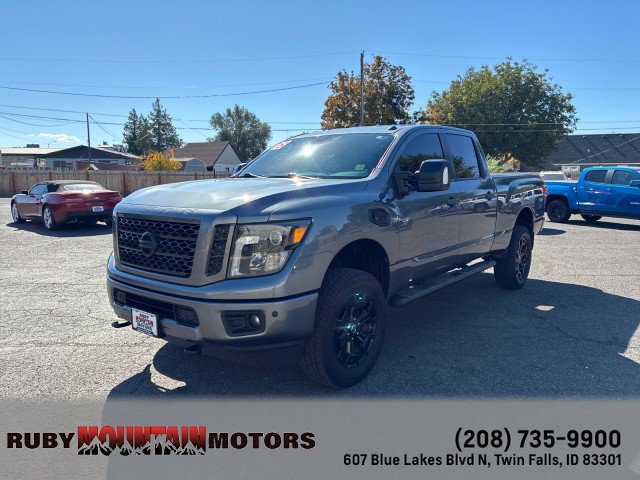 Used 2018 Nissan Titan SV w/ SV Convenience Package AWD/4WD image 3