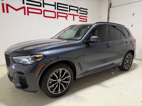 Used 2022 BMW X5 xDrive40i w/ M Sport Package AWD/4WD image 2