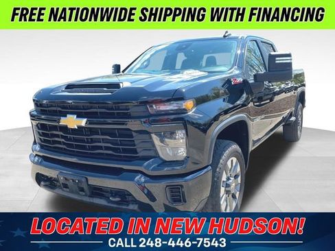 Used 2024 Chevrolet Silverado 2500 Custom w/ Custom Value Package AWD/4WD image 1