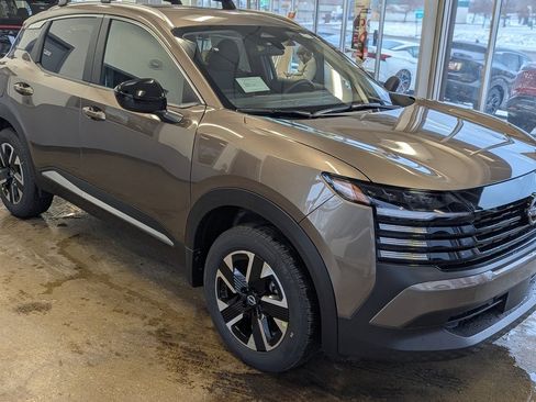 New 2026 Nissan Kicks SV image 7