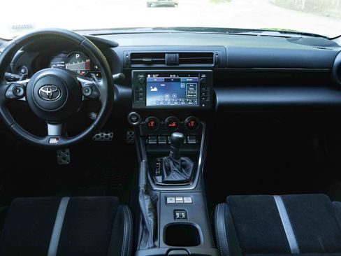 Used 2023 Toyota GR86 Premium RWD image 26
