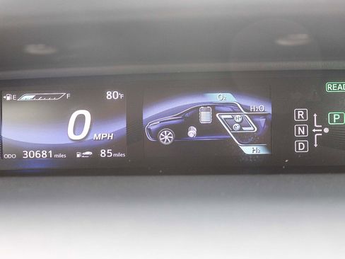Used 2017 Toyota Mirai image 23