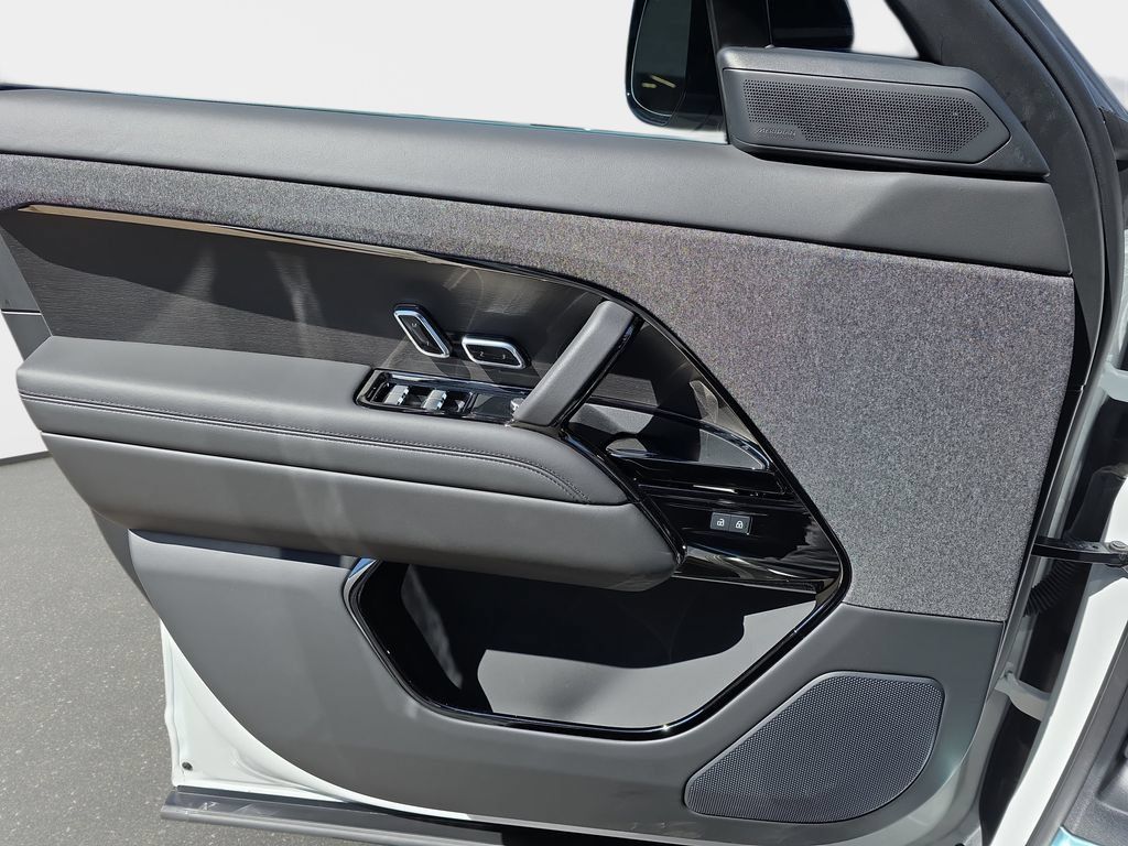 New 2026 Land Rover Range Rover Sport Dynamic SE AWD/4WD image 19