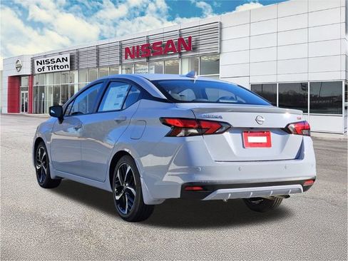 New 2025 Nissan Versa SR w/ Trunk Package FWD image 5