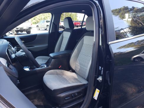 Used 2024 Chevrolet Equinox LT image 32