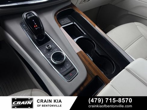 Used 2024 Cadillac Escalade ESV Sport Platinum w/ Heavy-Duty Trailer Package AWD/4WD image 18