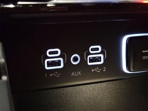 New 2025 Jeep Grand Cherokee Laredo image 12