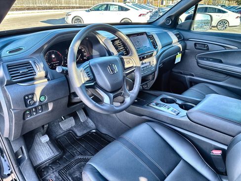 Certified 2025 Honda Ridgeline TrailSport image 2