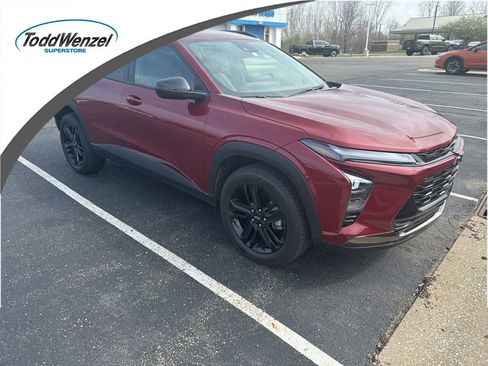 Used 2024 Chevrolet Trax ACTIV w/ Sunroof Package image 1