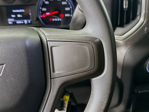 Used 2020 Chevrolet Silverado 1500 Custom w/ Custom Value Package image 15