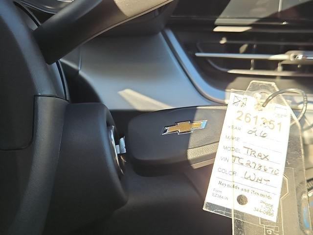 New 2026 Chevrolet Trax LS w/ LS Convenience Package FWD image 16