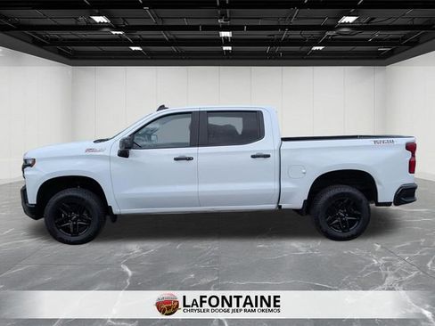 Used 2021 Chevrolet Silverado 1500 LT Trail Boss w/ Bed Protection Package AWD/4WD image 2