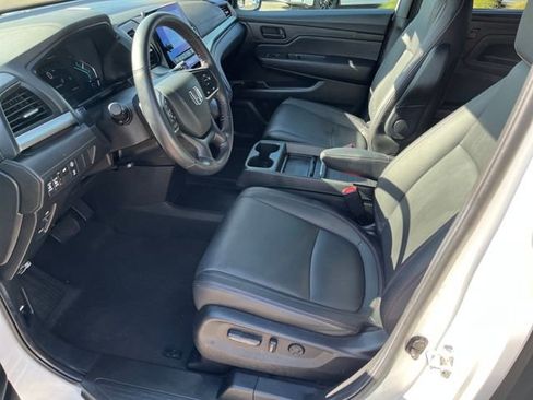 Certified 2024 Honda Odyssey Sport image 3