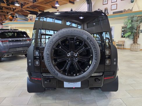 New 2026 Land Rover Defender 110 OCTA image 6
