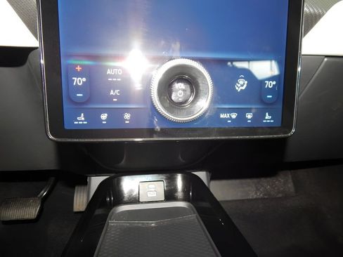 Used 2023 Ford Mustang Mach-E Premium AWD/4WD image 22
