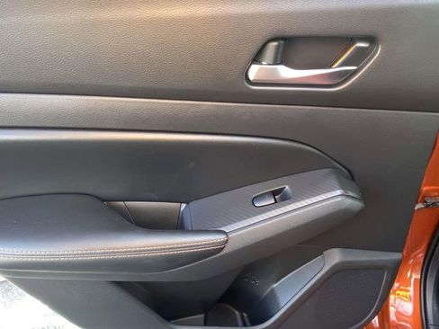 Used 2020 Nissan Altima 2.5 SR w/ Premium Package image 11