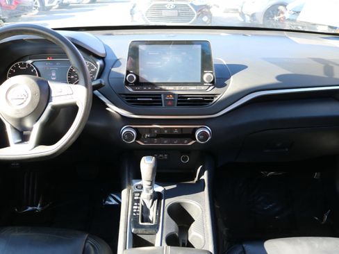 Used 2020 Nissan Altima 2.5 S image 17