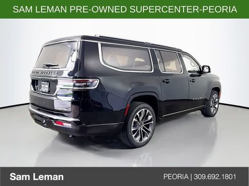 Used 2023 Jeep Grand Wagoneer L Series III w/ Rear Seat Video Group 1 AWD/4WD image 7