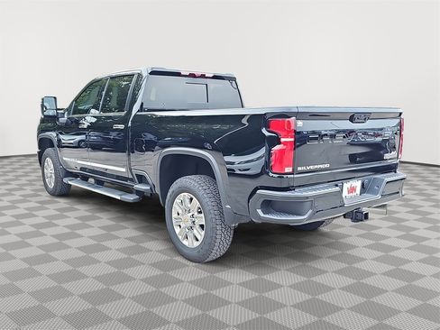 New 2025 Chevrolet Silverado 2500 High Country w/ Technology Package image 7