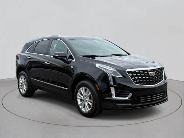 Certified 2024 Cadillac XT5 Luxury w/ LPO, Floor Liner Package AWD/4WD image 34