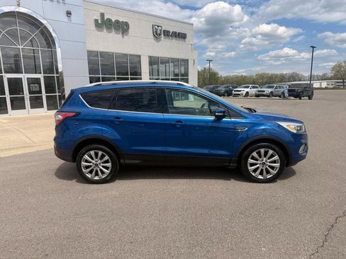 Used 2017 Ford Escape Titanium AWD/4WD image 2