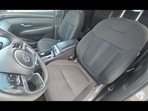 Used 2024 Hyundai Tucson SEL FWD image 3