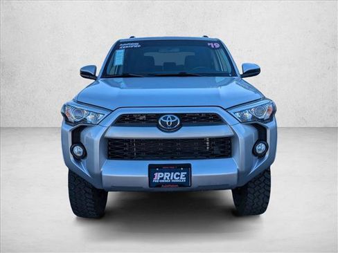 Used 2019 Toyota 4Runner SR5 image 2