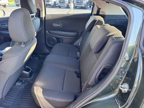 Used 2018 Honda HR-V LX image 30