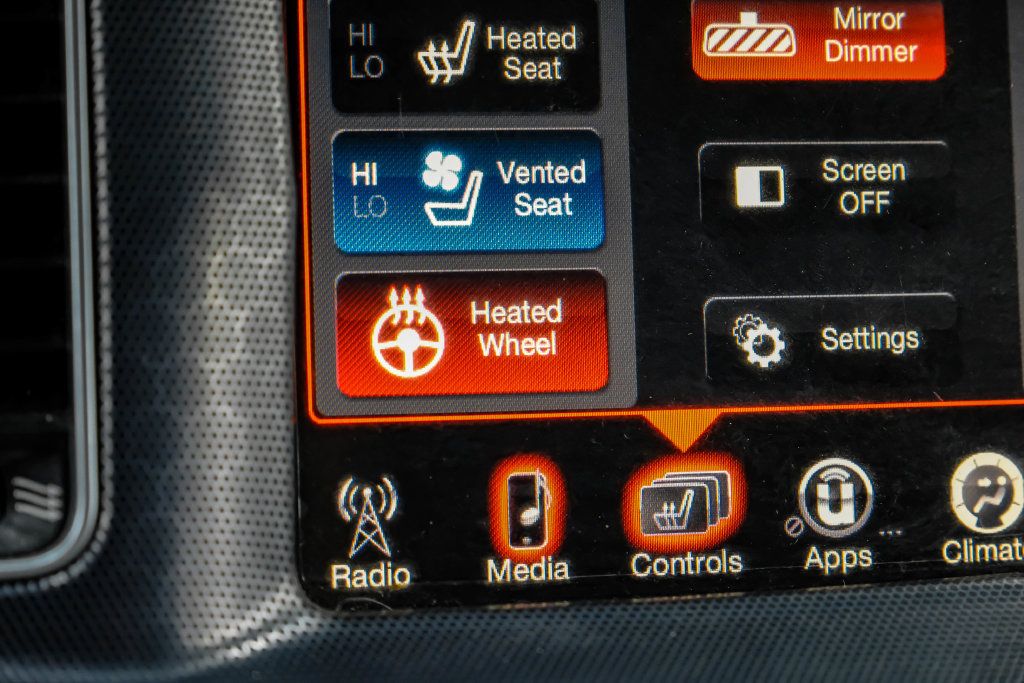 Used 2015 Dodge Charger R/T Scat Pack RWD image 31