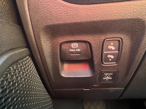 Used 2025 RAM 1500 Big Horn AWD/4WD image 24