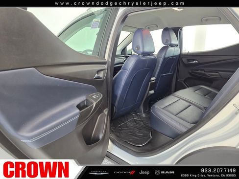 Used 2023 Chevrolet Bolt EUV Premier image 24
