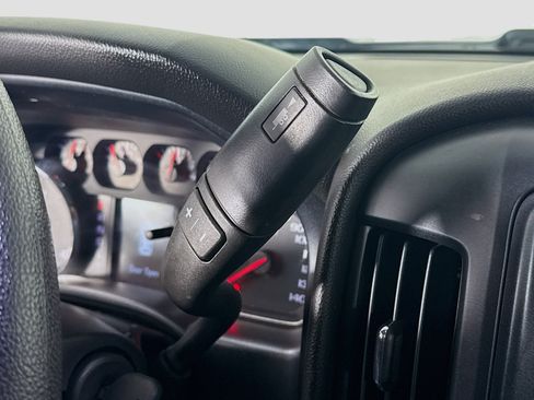 Used 2018 Chevrolet Silverado 1500 Custom w/ Custom Value Package image 19