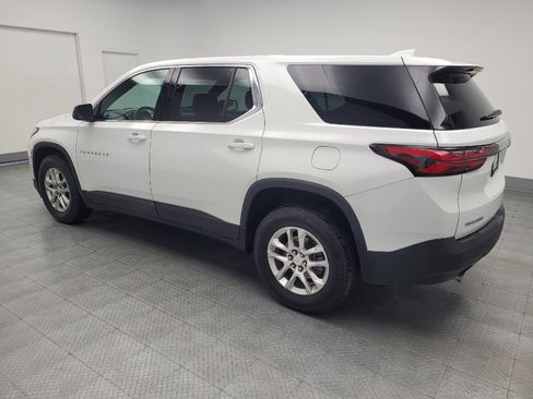 Used 2022 Chevrolet Traverse LS image 3