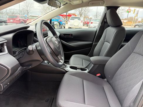 Used 2026 Toyota Corolla LE image 11