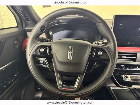 New 2025 Lincoln Corsair Reserve w/ Equipment Group 202A image 28