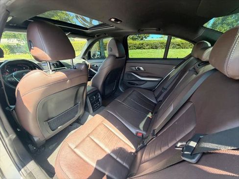 Used 2019 BMW 330i Sedan RWD image 18