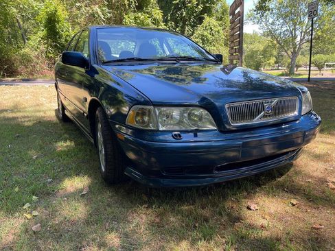 Used 2000 Volvo S40 image 10