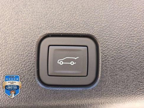 New 2026 GMC Acadia Elevation w/ Super Cruise Package AWD/4WD image 6